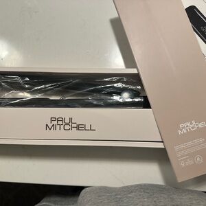 Paul Mitchell Style+ 1" Ceramic Flat Iron